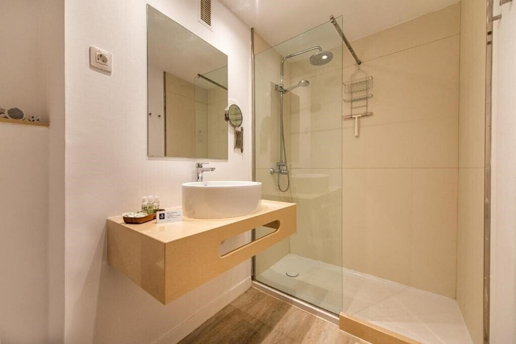 Фото Atlantic Holiday 4*