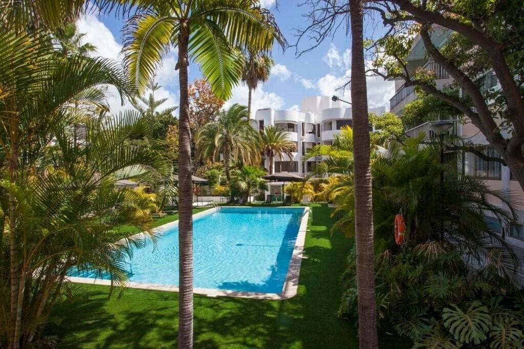 Hotel Colon Rambla 4*