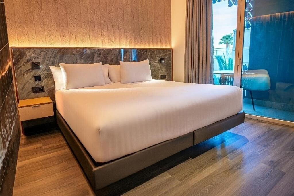 Картинка Silken Saaj Maar Adults Only (ex. San Telmo) 3*