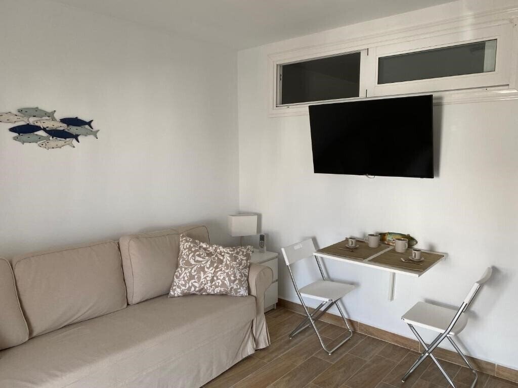 Отель Port Royal Apartments 3*