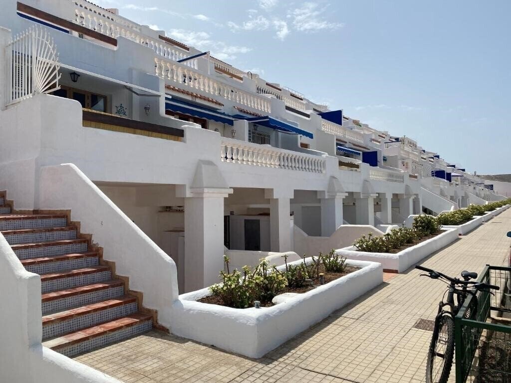 Фото Port Royal Apartments 3*
