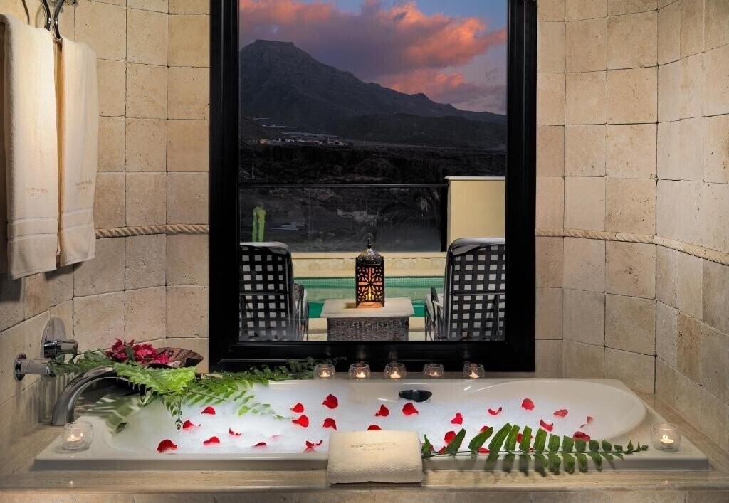 Зображення Royal Garden Villas 5*