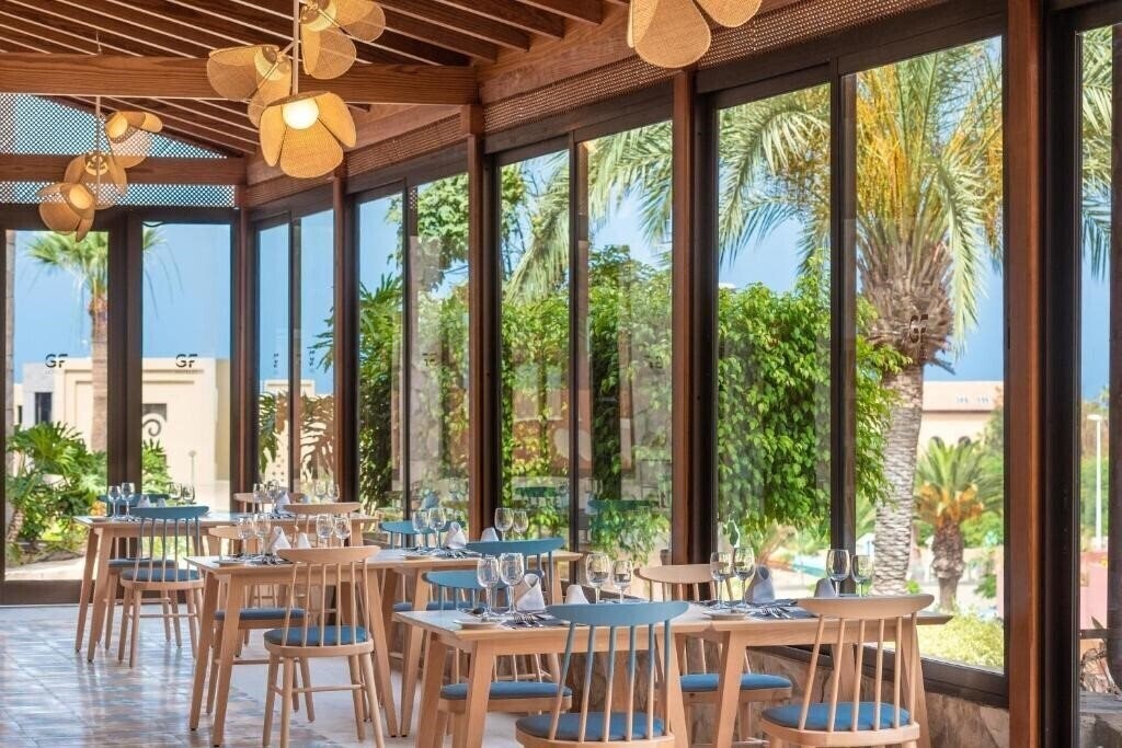 Фотографія GF Gran Costa Adeje 5*