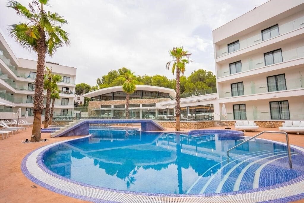 Hotel Morlans Suites 4*