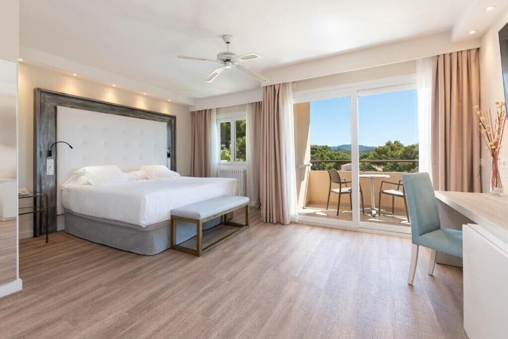 Фотографія Valentin Somni Suite Hotel 3*