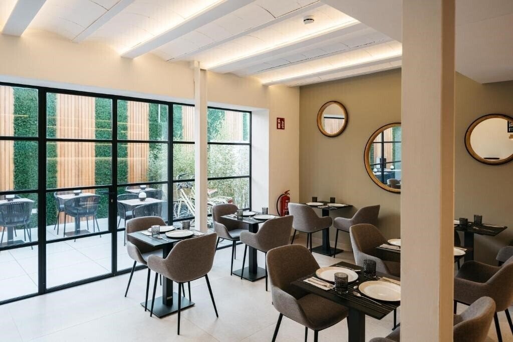 Zdjęcie Boutique Petit Montision 4*