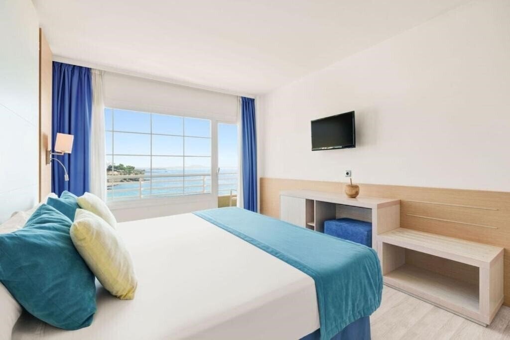 Hotel Agua Beach Hotel 4*