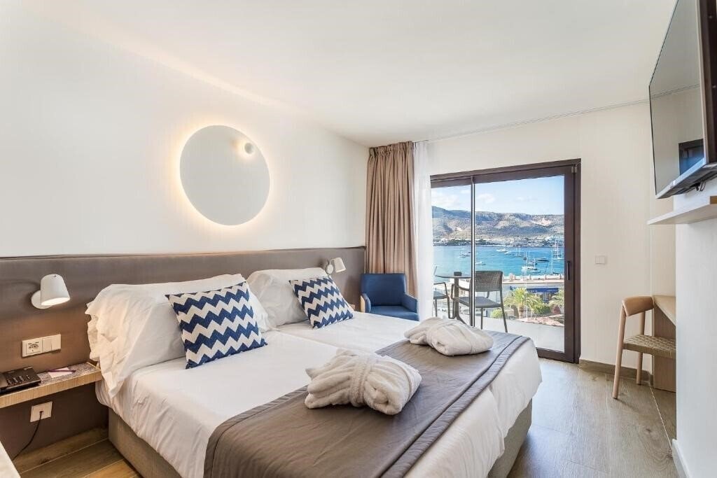 Фотографія Fergus Style Tobago 5*