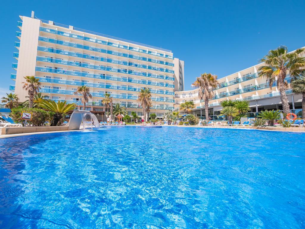 Готель Golden Taurus Aquapark Resort (ex. Golden Taurus Park) 4*