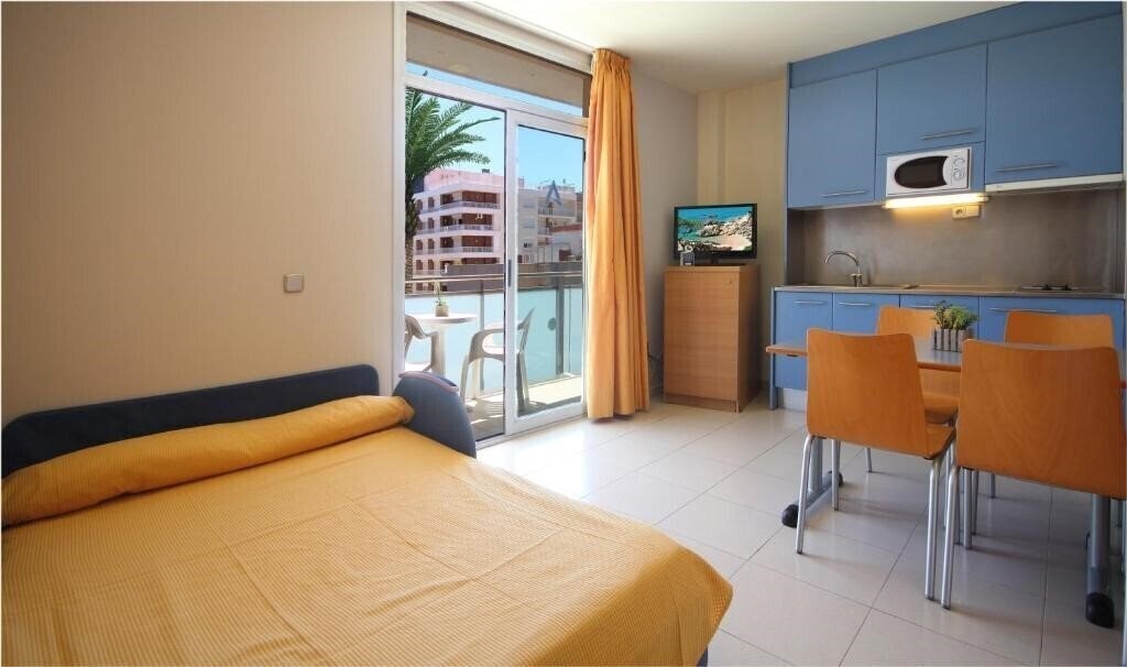 Картинка Aqua hotel Nostre Mar Apartments апартаменты