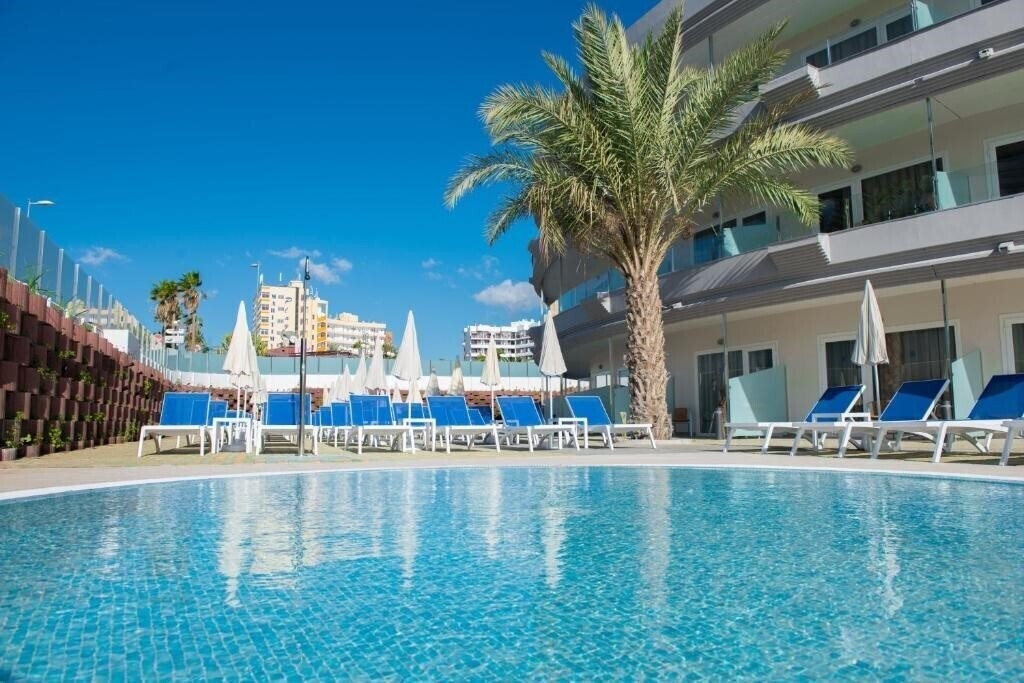 Zdjęcie Suites Nardos 4*