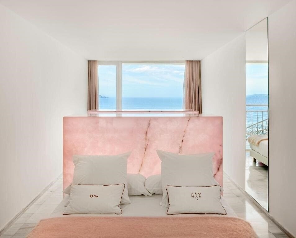 Готель Aromar 4*