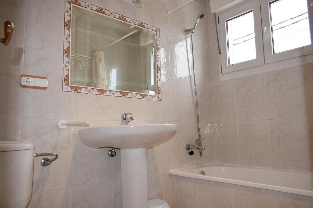 Фото Hotel VIDA Ostra Marina (ex. Hotel Ostra Marina) 2*