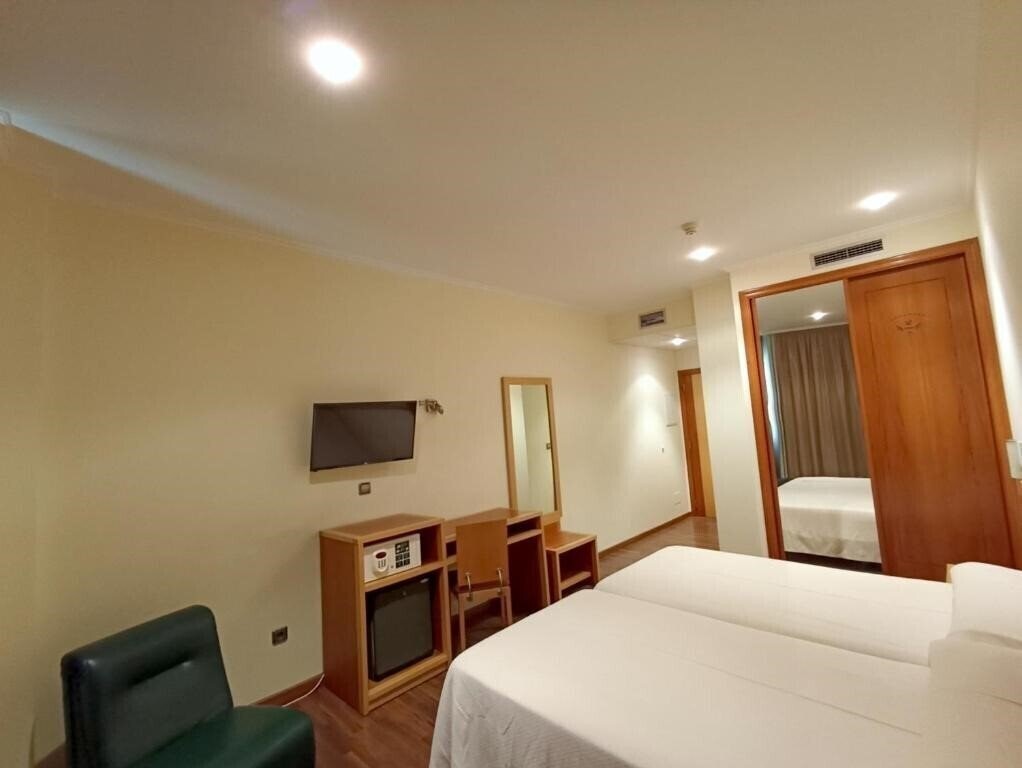 Фотография Hotel Galaico Sanxenxo 2*