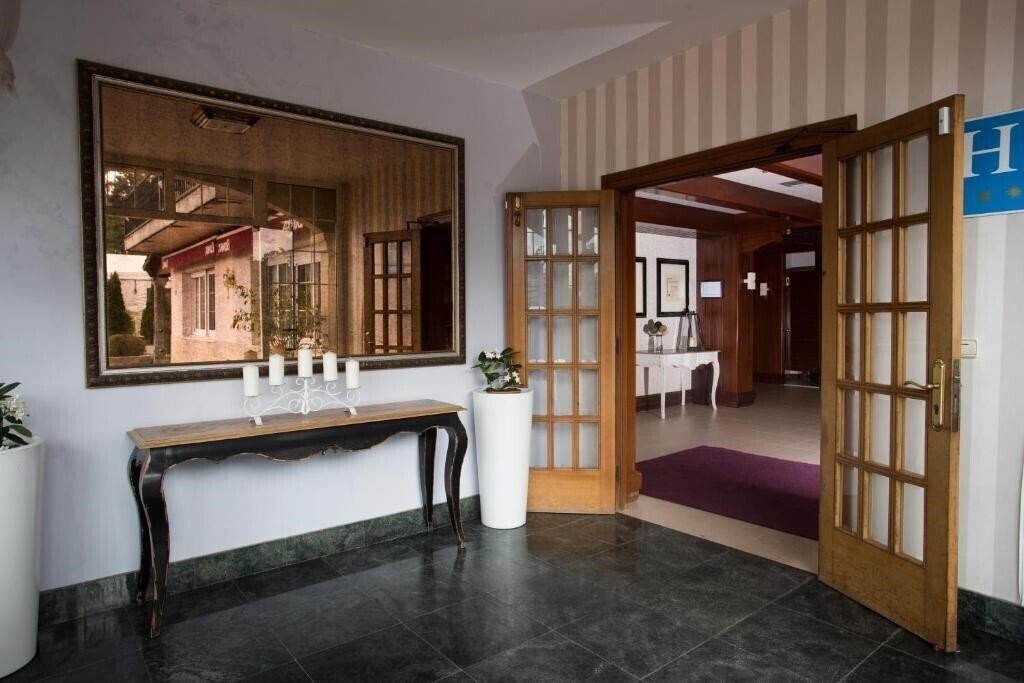 Фото Hotel San Marcos Salnes 3*