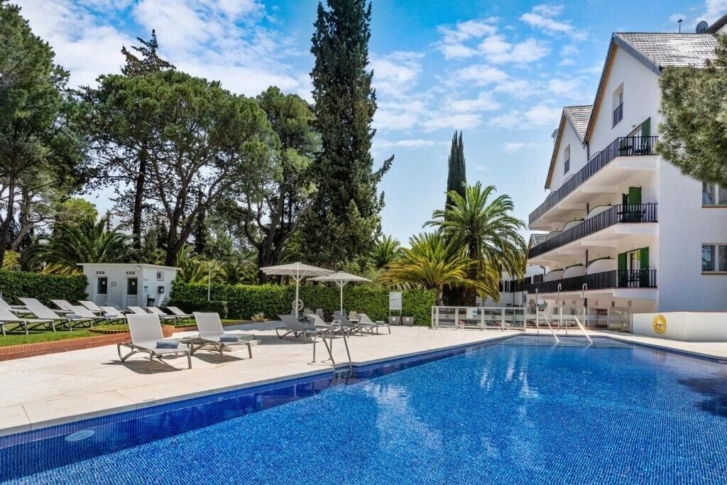 Картинка Catalonia Reina Victoria Wellness & Spa 4*