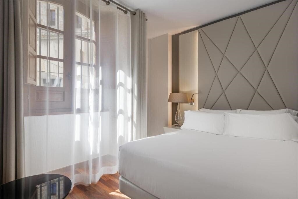 Zdjęcie Nh Palacio De Castellanos 4*