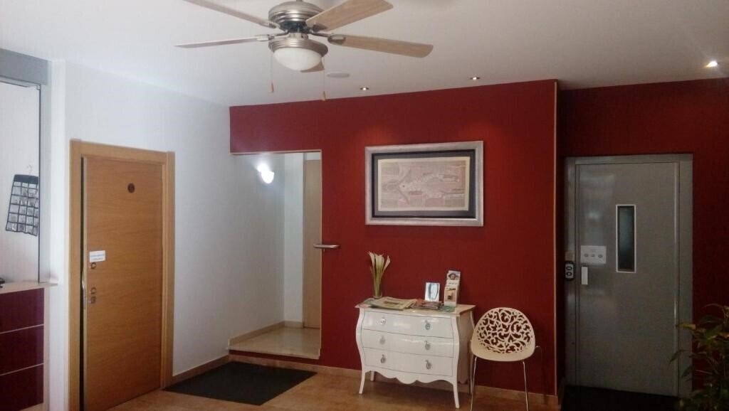 Zdjęcie Hostal Santel San Marcos 2*