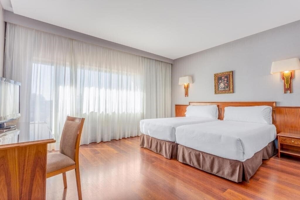 Фото Hotel Crisol Regio (ex. Hotel Regio) 4*