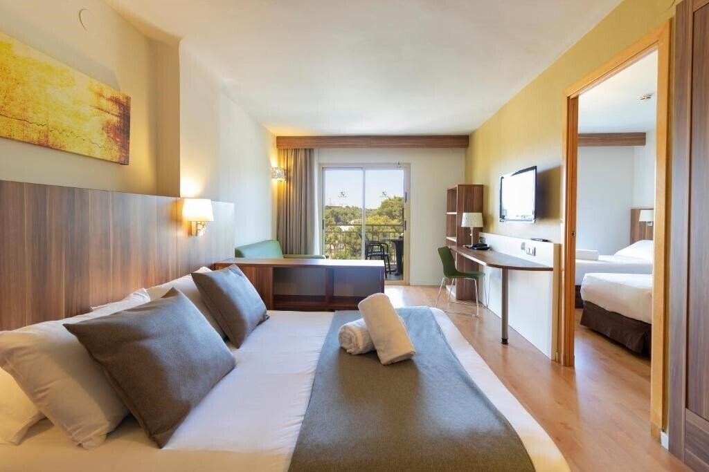 Зображення Golden Avenida Family Suites 4*