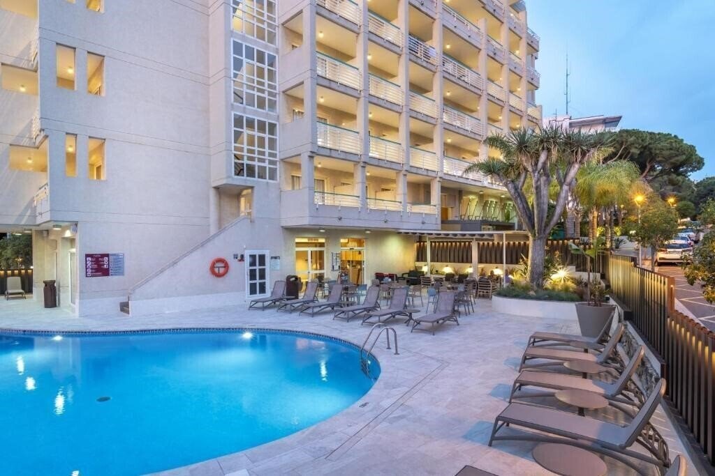 Готель Acqua Hotel Salou 3*