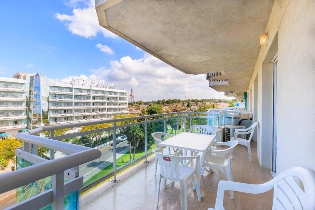 Изображение Larimar Rentalmar Families Only Apartment апартаменты