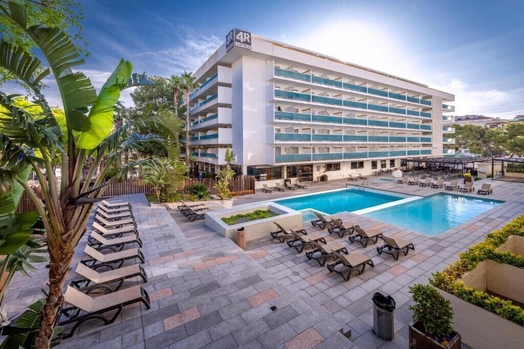 Готель 4R Salou Park Resort II 3*
