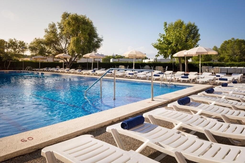 Отель H.Top Molinos Park 3*