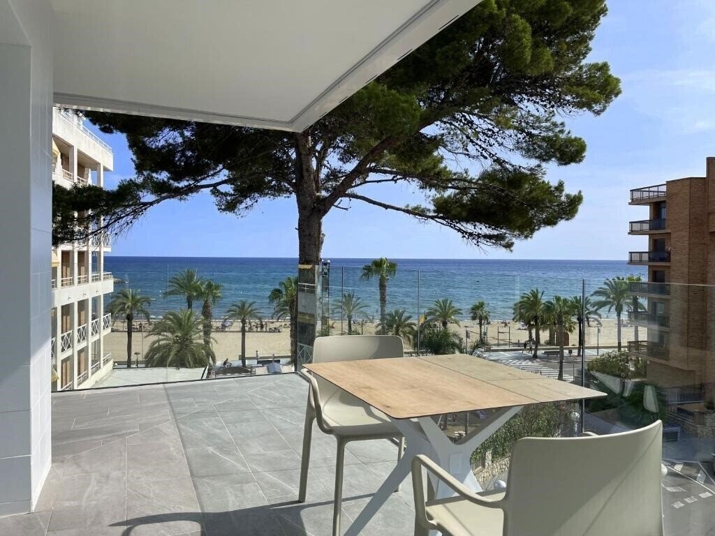 Obraz Rentalmar Suites Salou 3*