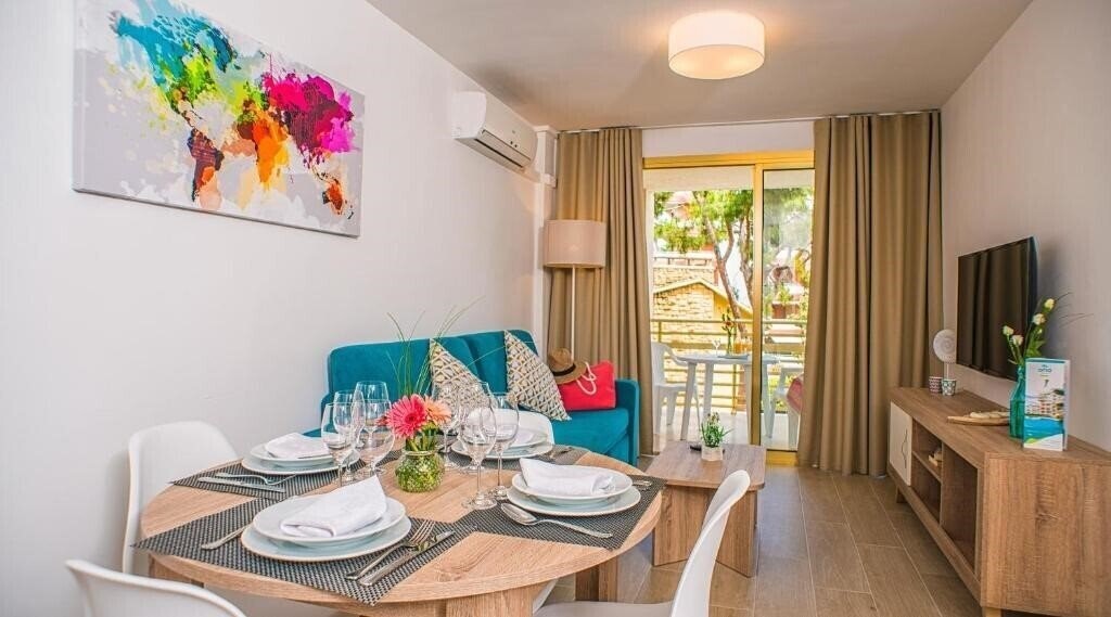 Zdjęcie Ona Suites 3*