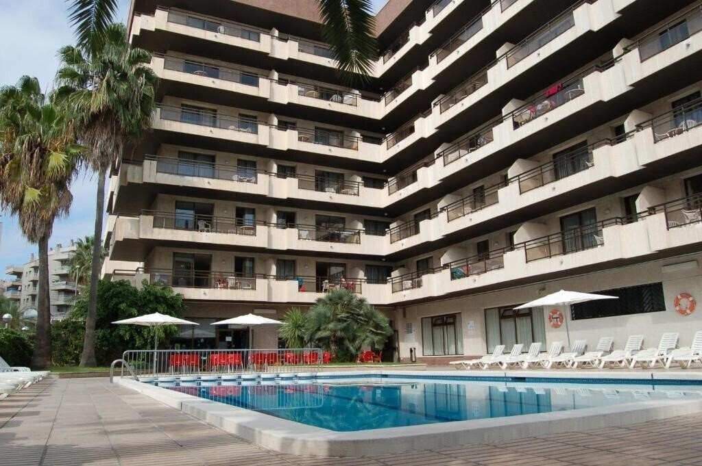 Фотографія Apartaments Cye Salou 3*