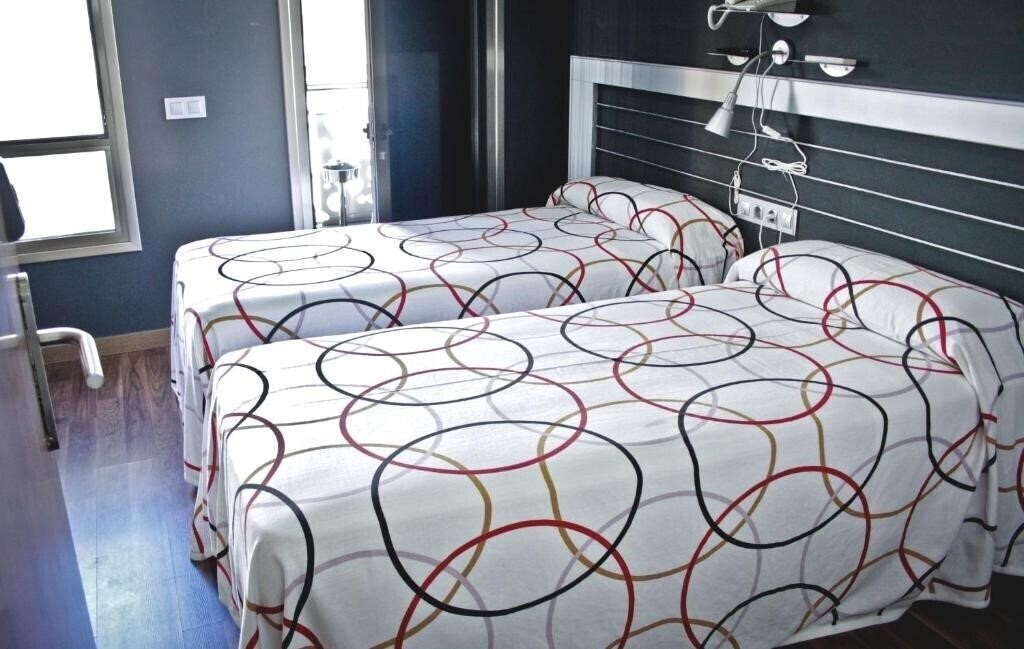 Zdjęcie Hotel La Colombina 2*