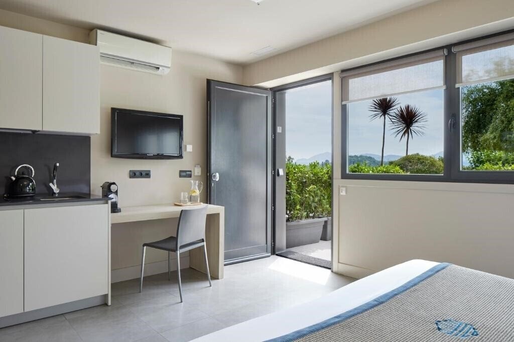 Фото Irenaz Resort Hotel Apartamentos 2*