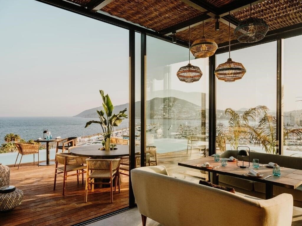 Фотографія Aguas de Ibiza 4*