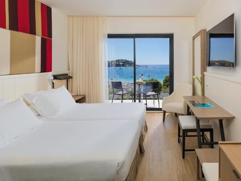Фото H10 Playas De Mallorca 4*