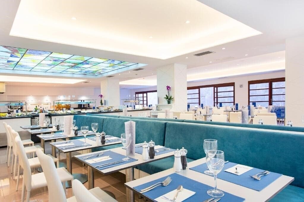 Zdjęcie Reverence Life Hotel (Adults Only +16 Y.O.) (ex. Senses Santa Ponsa) 4*