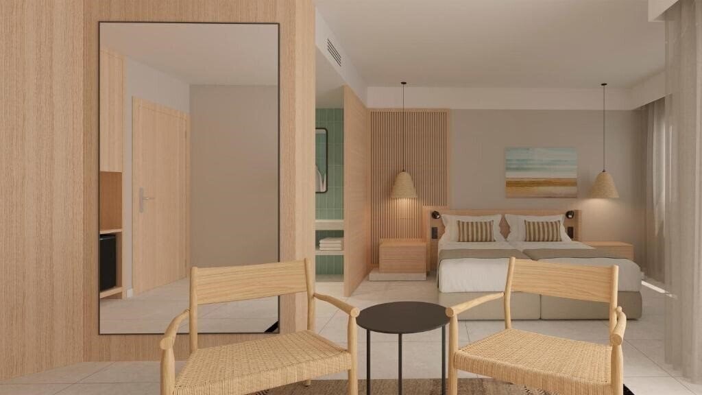 Готель Aqua Hotel Montagut Suites 4*