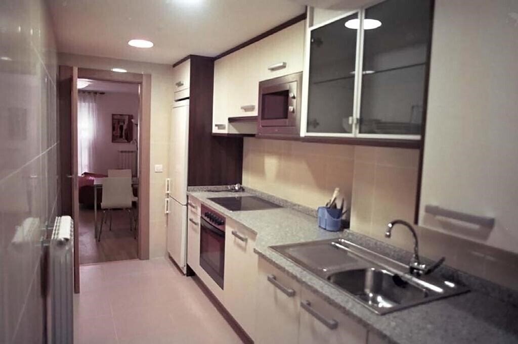 Zdjęcie Auhabitat Zaragoza Apartamentos 3*