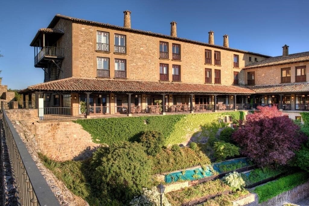 Zdjęcie Parador De Sos Del Rey Catolico 4*