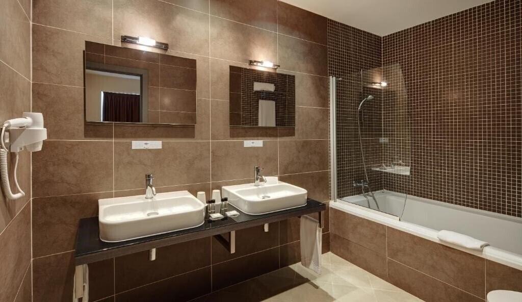 Zdjęcia Tulip Inn Zaragoza Plaza Feria 3*