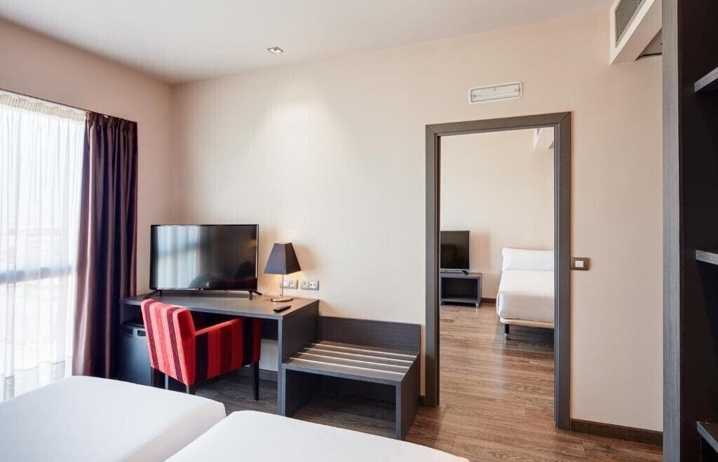 Zdjęcie Tulip Inn Zaragoza Plaza Feria 3*