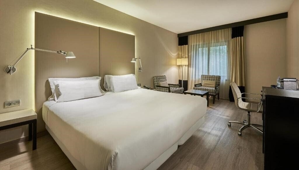 Hotel Nh Lleida Pirineos 4*