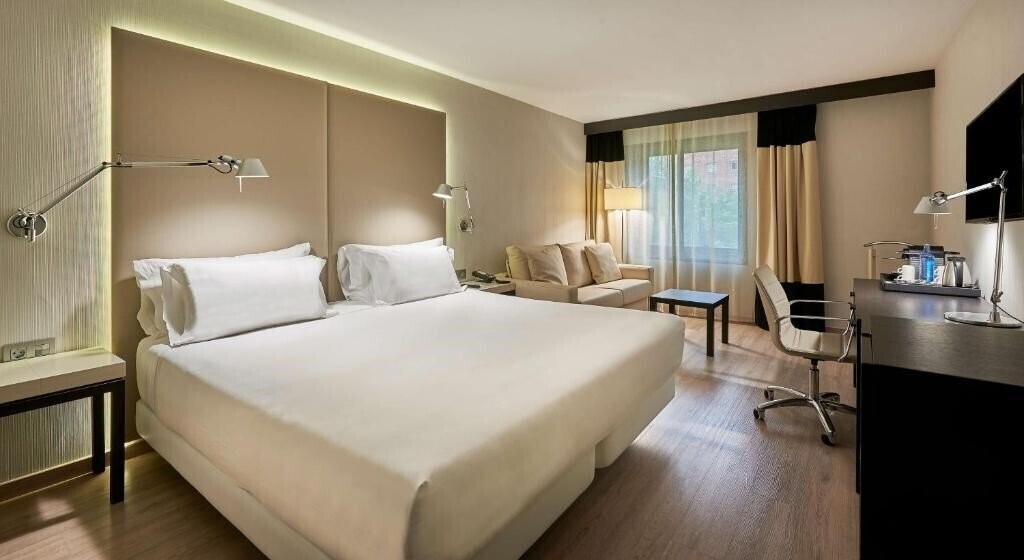 Zdjęcia Nh Lleida Pirineos 4*