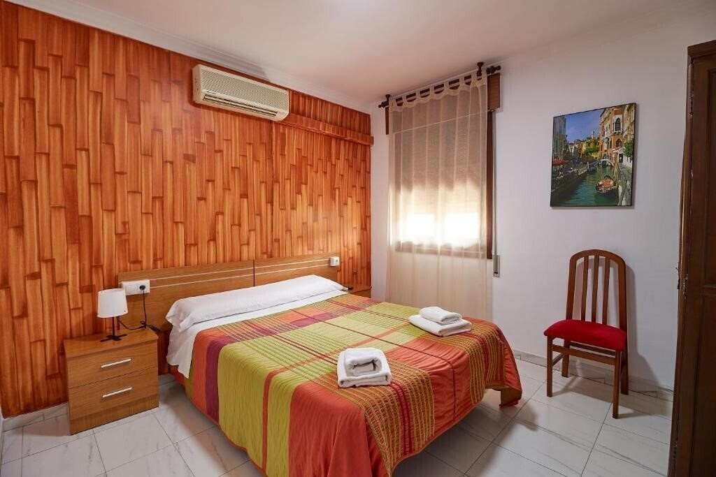 Obraz Virgen de Los Reyes Sevilla 4*