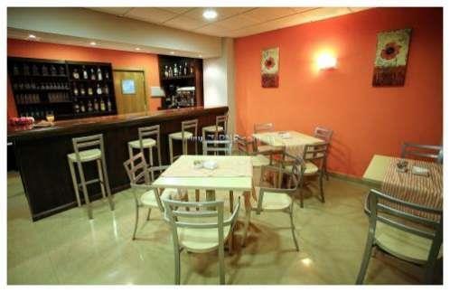 Hotel Dos Hermanas 3*