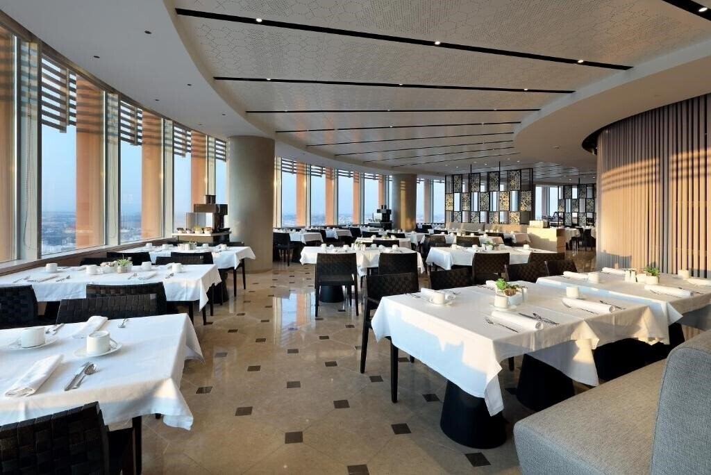 Obraz Eurostars Torre Sevilla 5*
