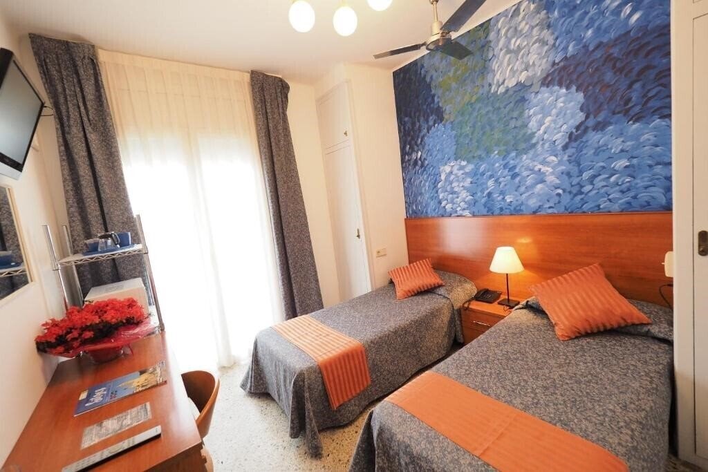 Hotel Hotel Montserrat 2*