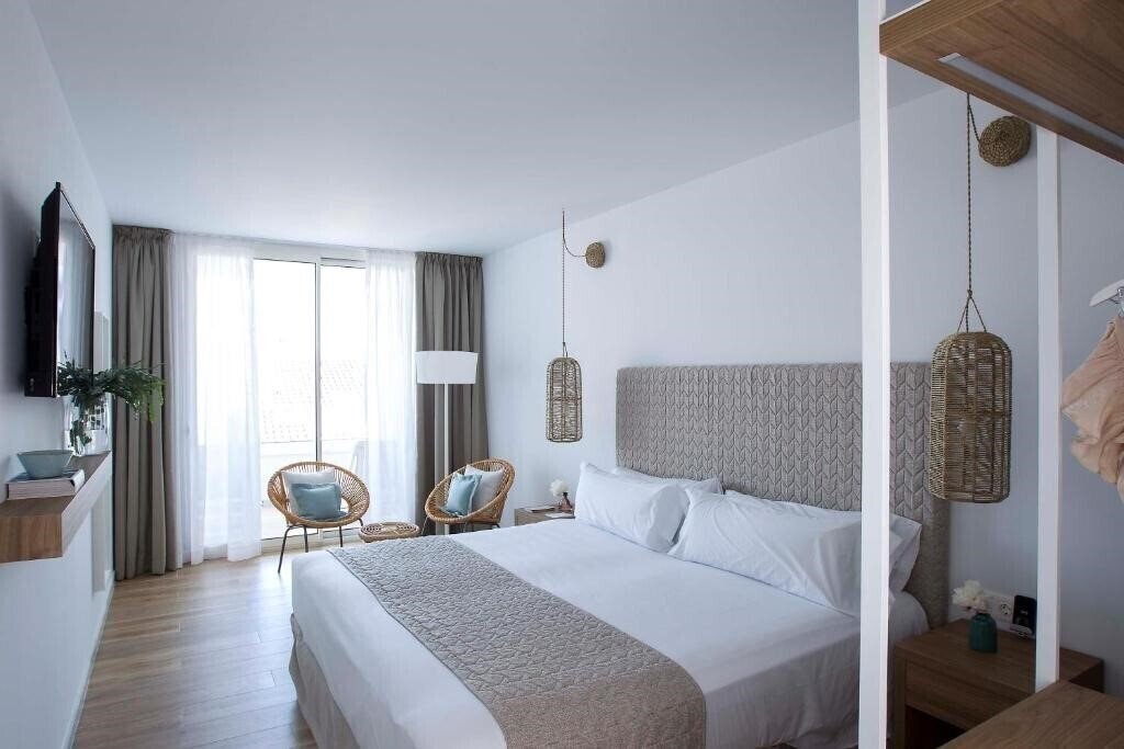 Zdjęcie May Altafulla Beach Boutique 4*