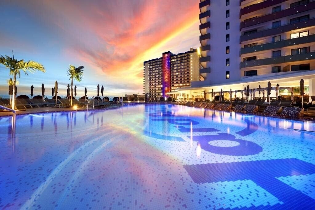 Obraz Hard Rock Hotel Tenerife 5*