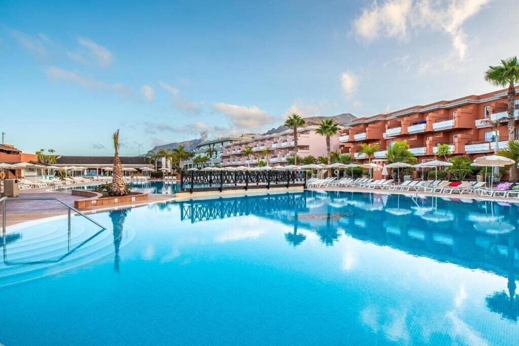 Готель Landmar Costa los Gigantes Family Resort 4*